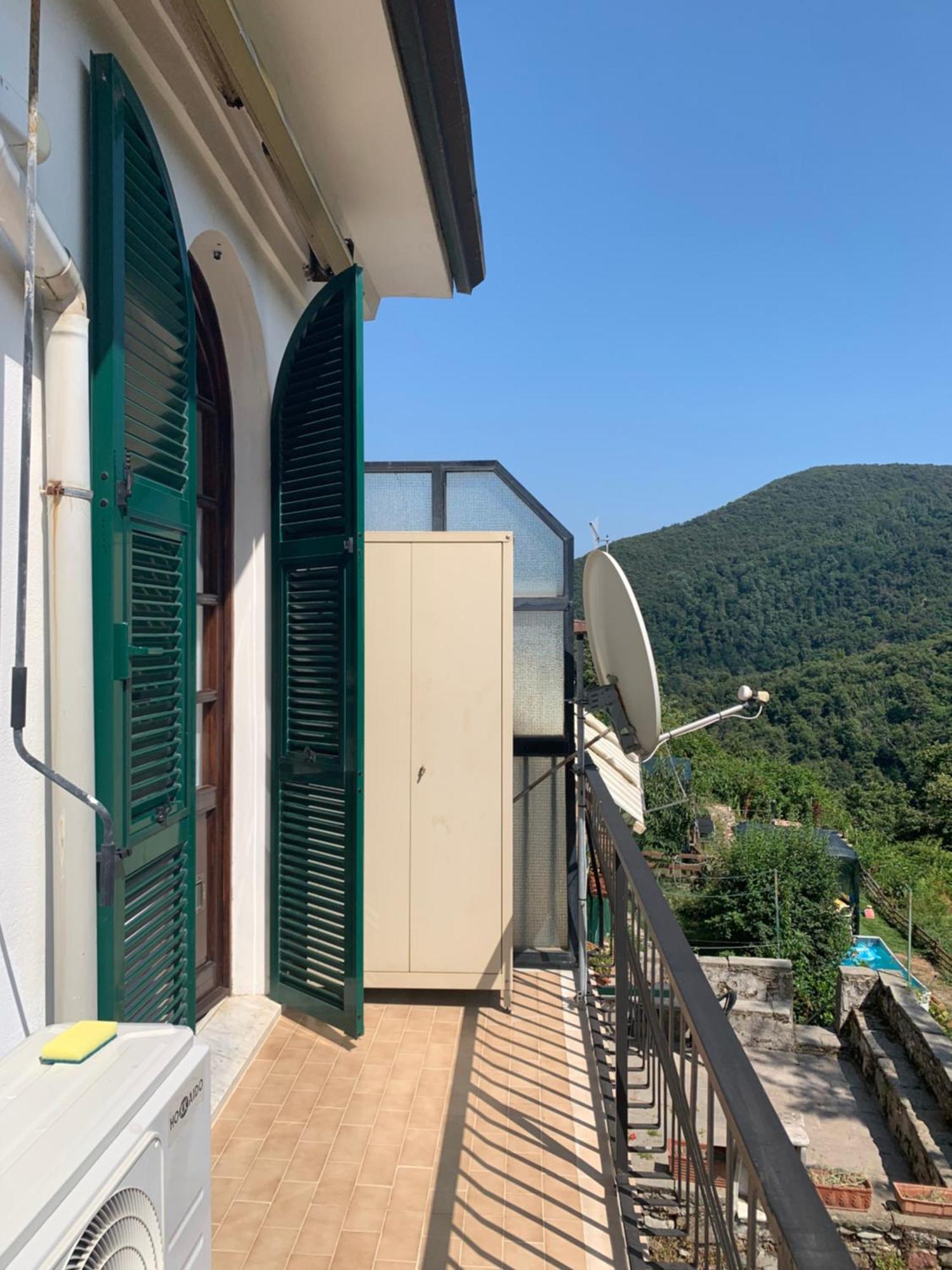 A Casa Di Atti Apartment Biassa Luaran gambar